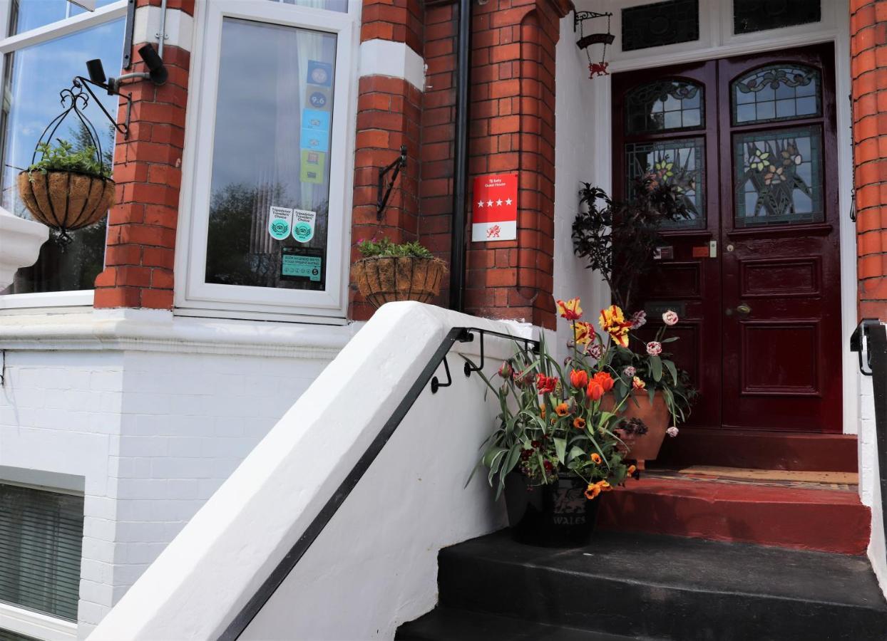 Greylands Guest House Llandrindod Wells Exteriör bild